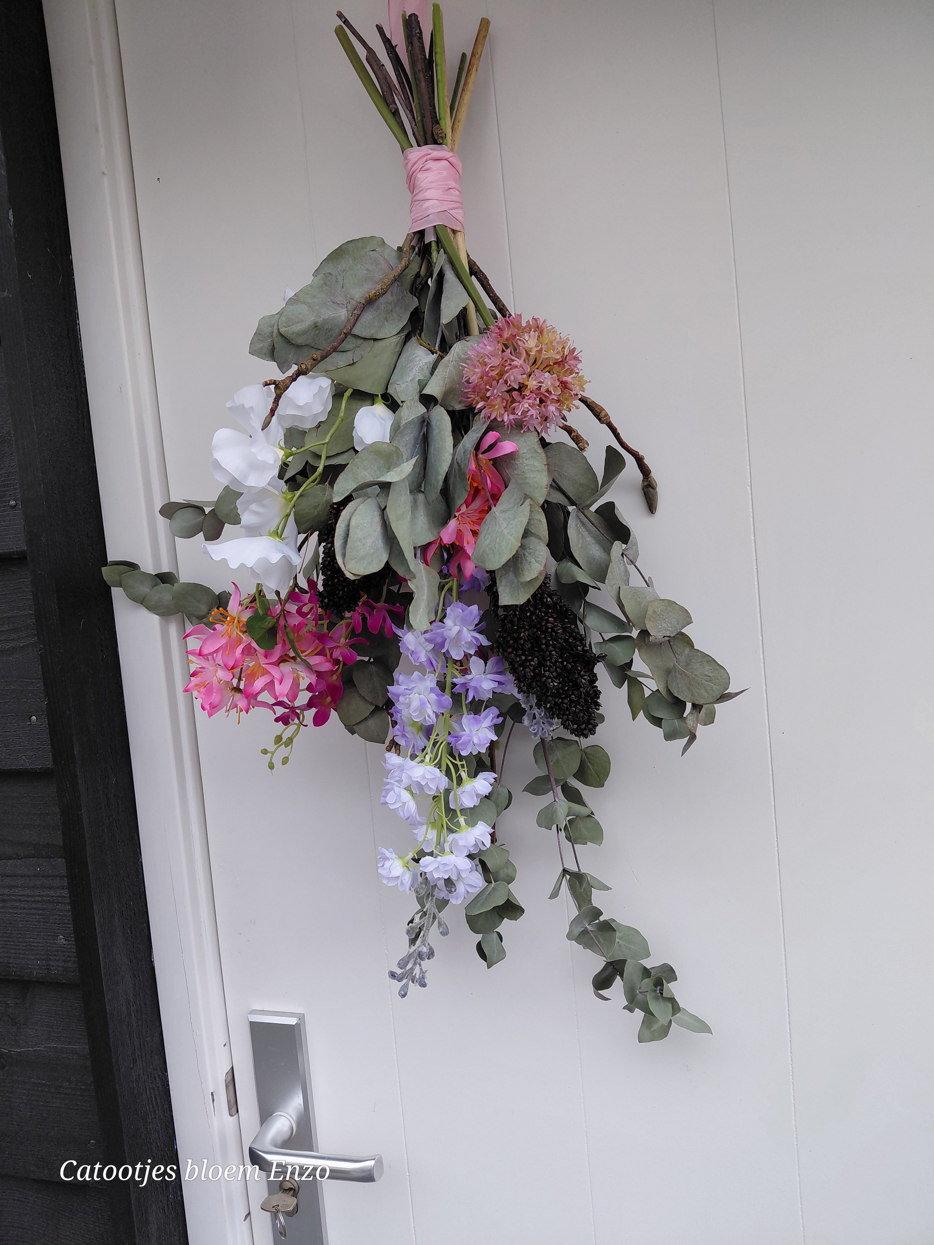Toef met kunst bloemen L